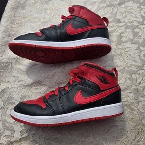 Nike Kids Sneakers Black and Red